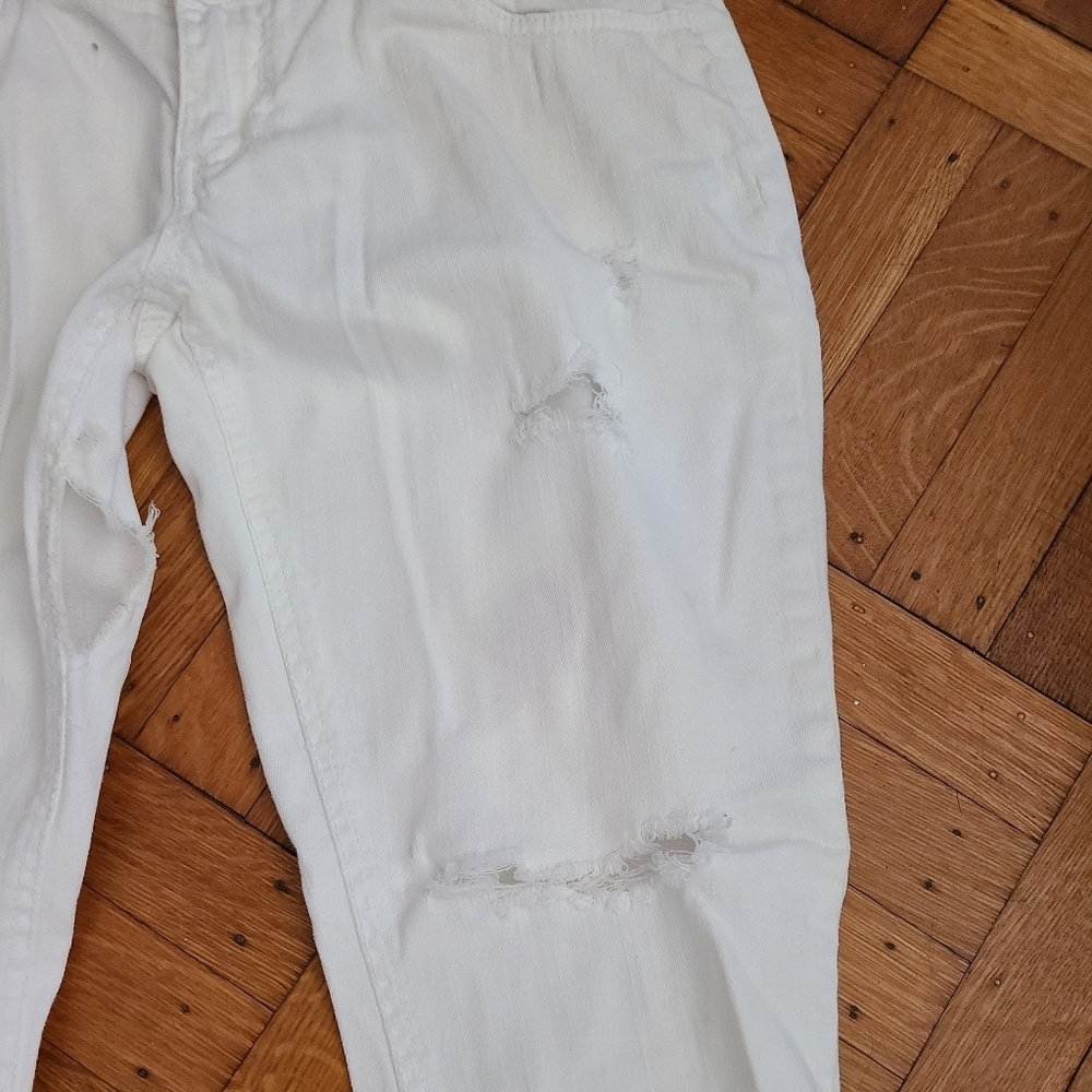 HP🔥🔥Really white distressed ripped jeans sz 5 - Picture 2 of 7
